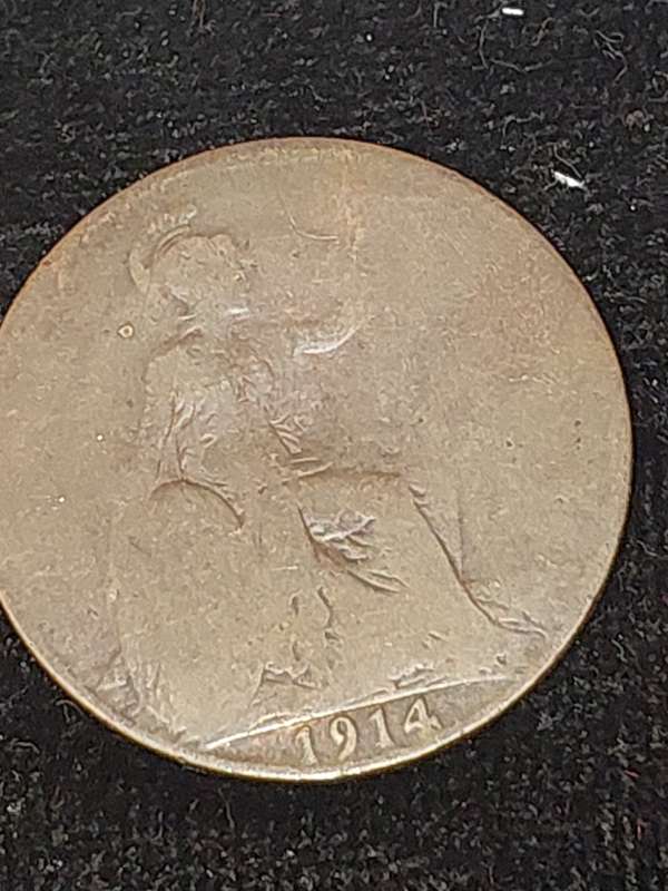 AN ANTIQUE JOBLOT COLLECTION PENNY'S AND RAILWAY TOKENS FROM BRITTAIN AND SOUTH AFRICA SOLD AS IS