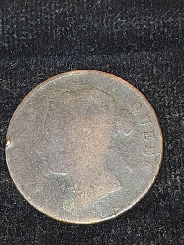AN ANTIQUE JOBLOT COLLECTION PENNY'S AND RAILWAY TOKENS FROM BRITTAIN AND SOUTH AFRICA SOLD AS IS