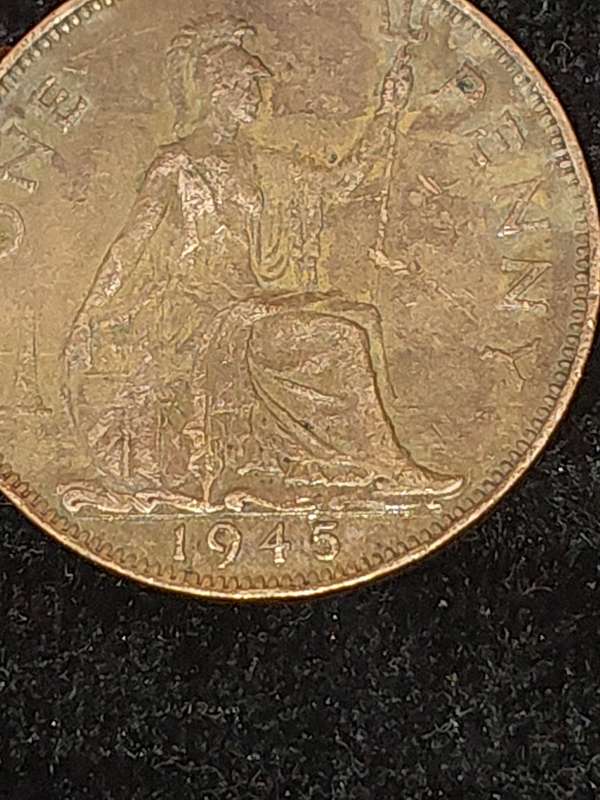 AN ANTIQUE JOBLOT COLLECTION PENNY'S AND RAILWAY TOKENS FROM BRITTAIN AND SOUTH AFRICA SOLD AS IS
