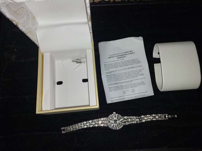 A LADIES CHARTER CLUB WATCH SERIAL NUMBER 19370 130 SOLD AS IS NOT TESTED