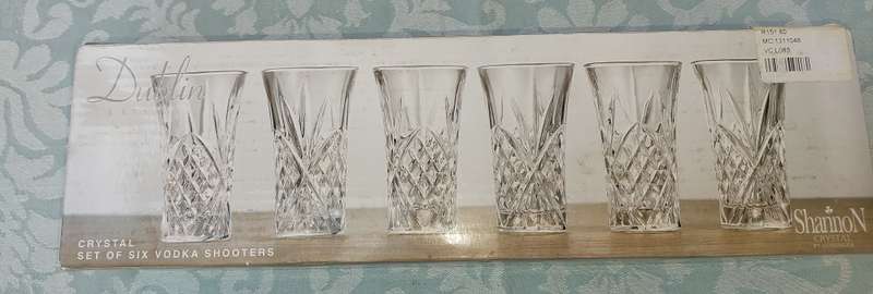 A SET OF SIX SHANNON CRYSTAL BY GORDINGER  DUBLIN VODKA SHOOTERS TUMBLERS SOLD AS IS