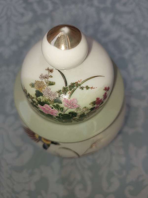 Toyo Japan Ginger Jar Green Gold Pheasant Floral Porcelain Vase