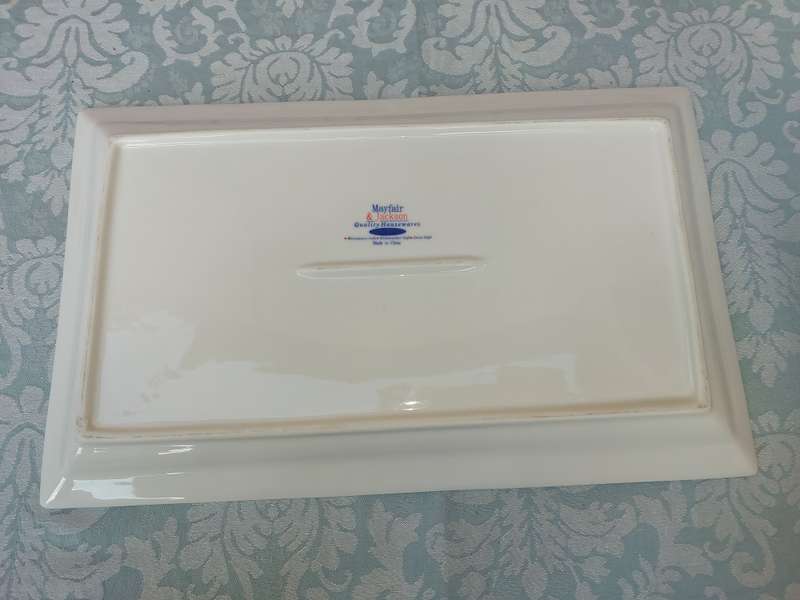 A MAYFAIR &JACKSON PORCELAIN RECTANGULAR PLATTER SOLD AS IS