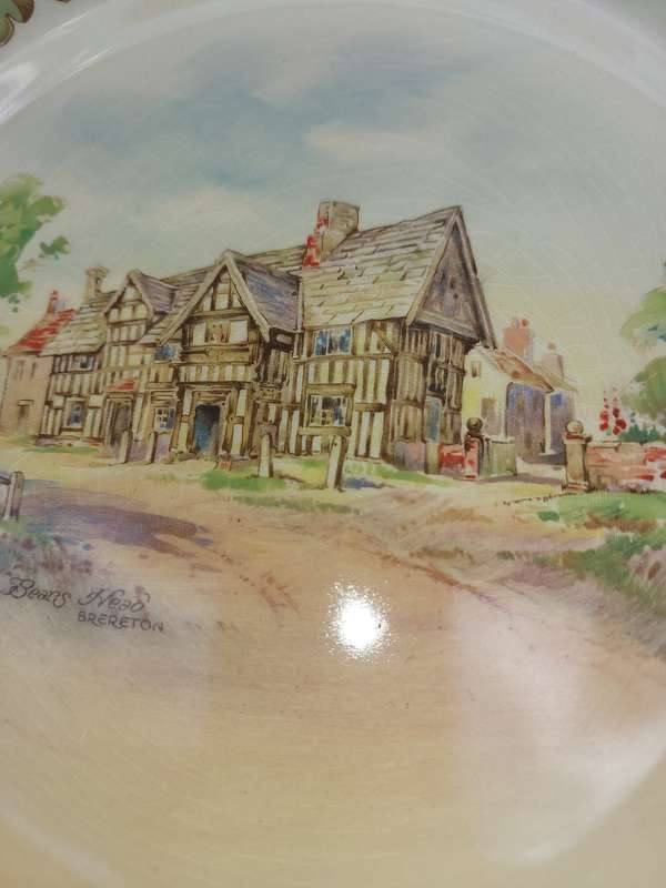 A VINTAGE PLAQUE ROYAL DOULTON MADE IN ENGLAND OLD ENGLISH REG IN AUSTRALIA D6072 SOLD AS IS