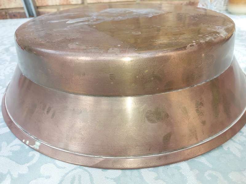 A VINTAGE 40 CENTIMETER DIAMETER POTPLANT HOLDER OR SERVING DISH