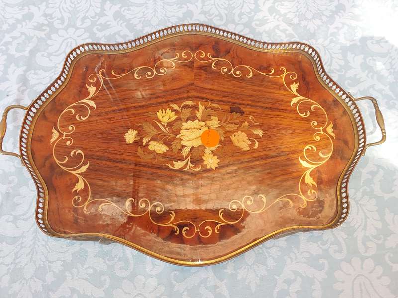 AN ITALIAN INLAY PAINT SERVING TRAY THAT NEEDS SOME RESTORATION WORK SOLD AS IS