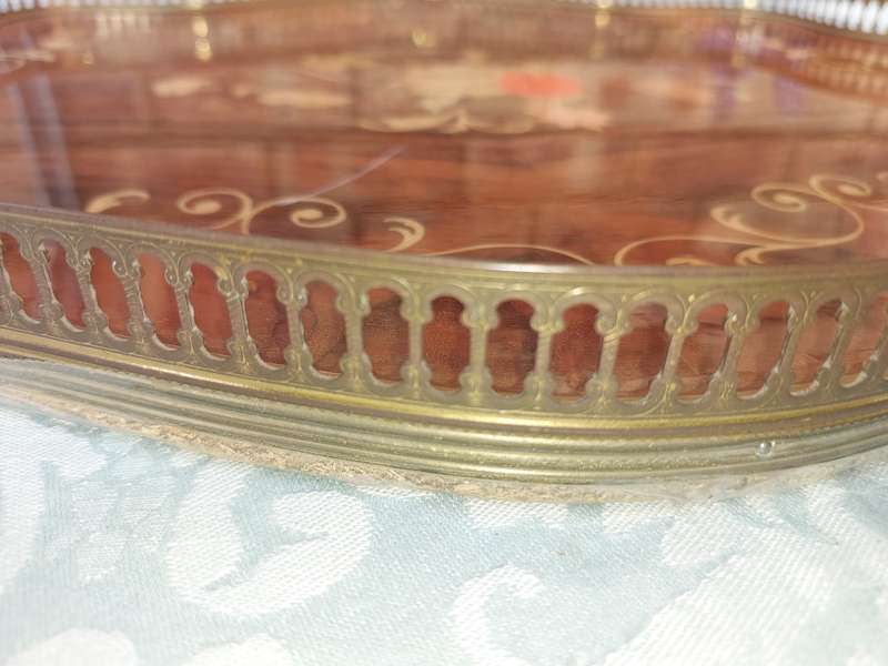 AN ITALIAN INLAY PAINT SERVING TRAY THAT NEEDS SOME RESTORATION WORK SOLD AS IS
