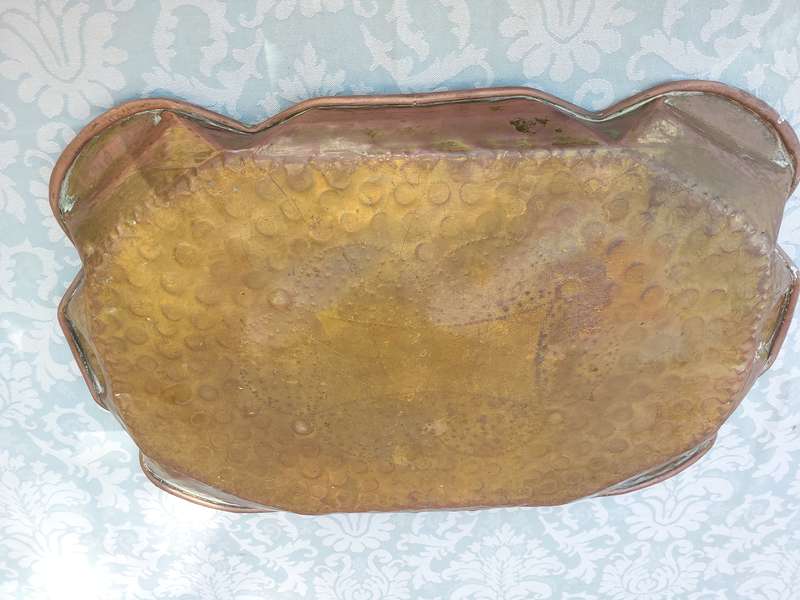 A VINTAGE HAND MADE BRASS ON COPPER RECTANGULAR SERVING TRAY SOLD AS IS