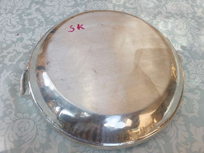 A ROUND ART DECOR PEWTHAL ALLOY SERVING PLATTER SOLD AS IS