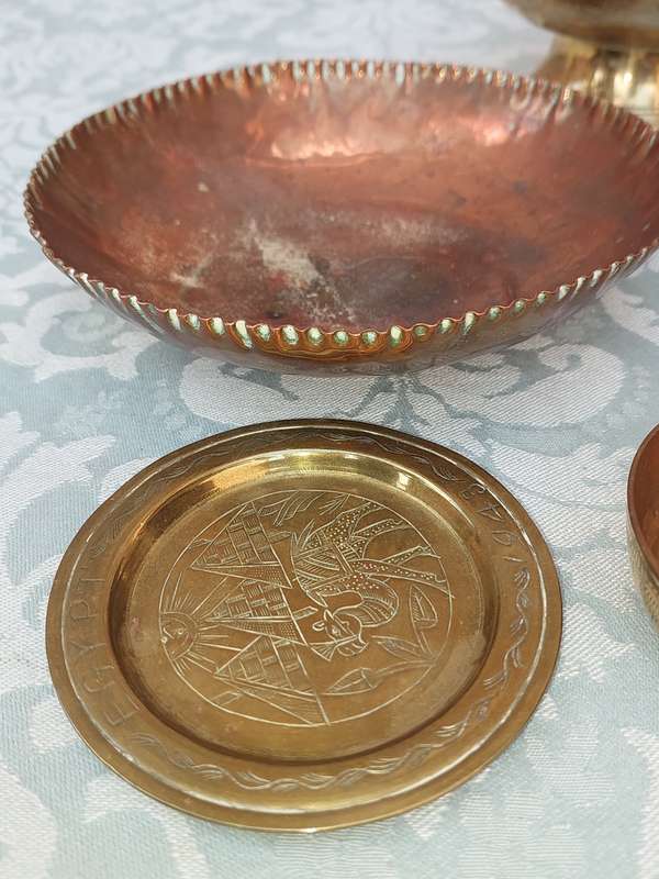 A COLLECTION JOBLOT BRASS UTENSILS SOLD AS IS R450