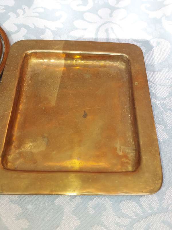 A COLLECTION JOBLOT BRASS UTENSILS SOLD AS IS R450