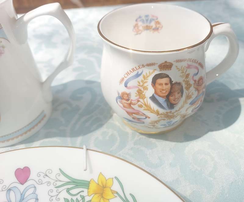 A COLLECTION OF BRITISH ROYAL CROCKERY SOLD AS IS