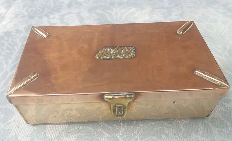 A VINTAGE COPPER JEWELERY BOX