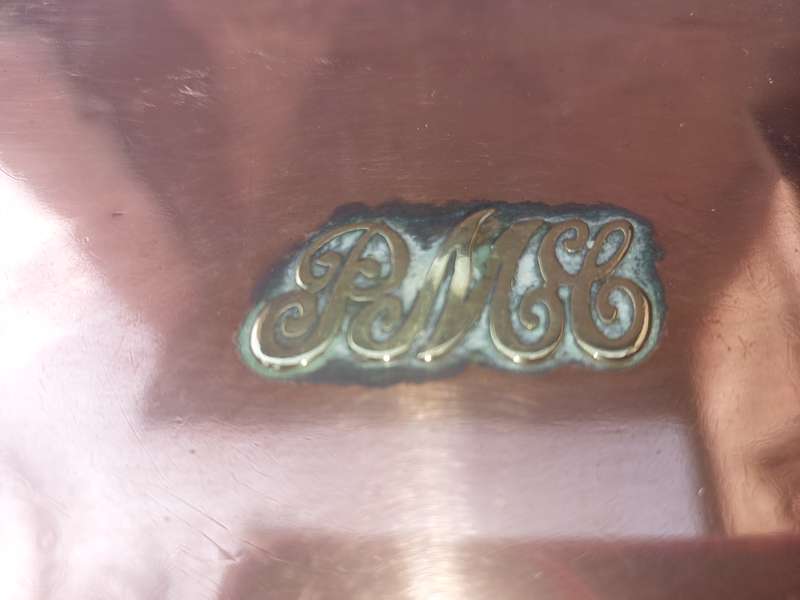 A VINTAGE COPPER JEWELERY BOX