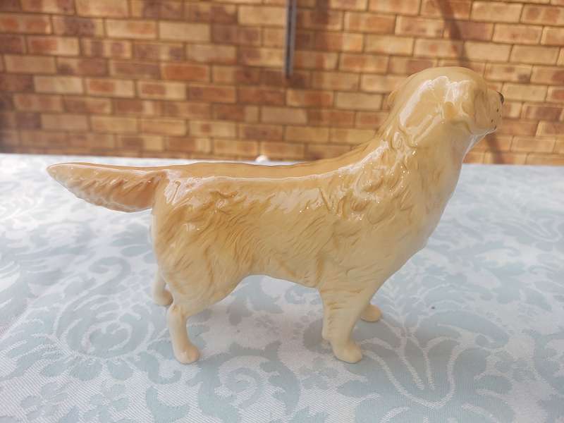 TWO VINTAGE HIGLY COLLECTABLE GOLDEN RETRIEVERS