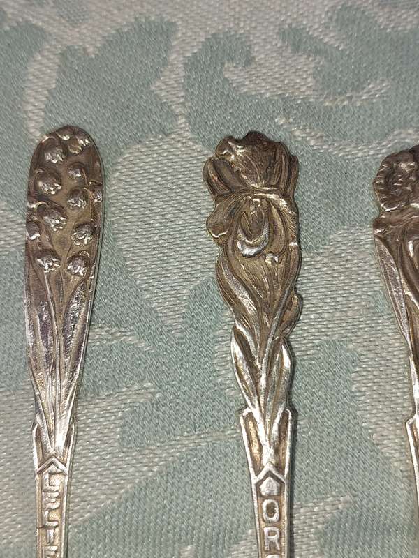 RARE Sola Zeist CakeForks. Vintage Pastry Forks 5 in total sold as is