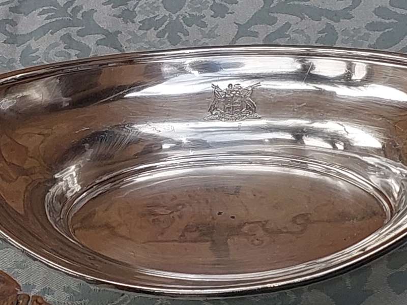 A COLLECTION OF VINTAGE SOUTH AFRICAN RAILWAY UTENSILS SOLD AS IS