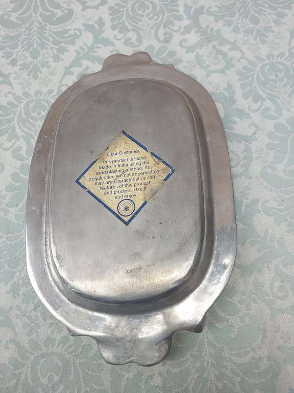 A HANDMADE ALLUMINIUM ALLOY SERVING PLATTER MADE IN INDIA SOLD AS IS
