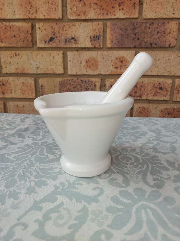 A WHITE MAXWEL AN WILLIAM PASTEL AND MORTER SOLD AS IS