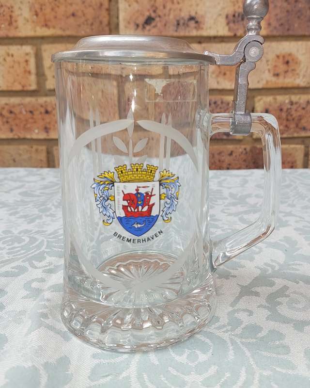 A GERMAN BEER STEIN IN MINT CONDITION SOLD AS IS R750