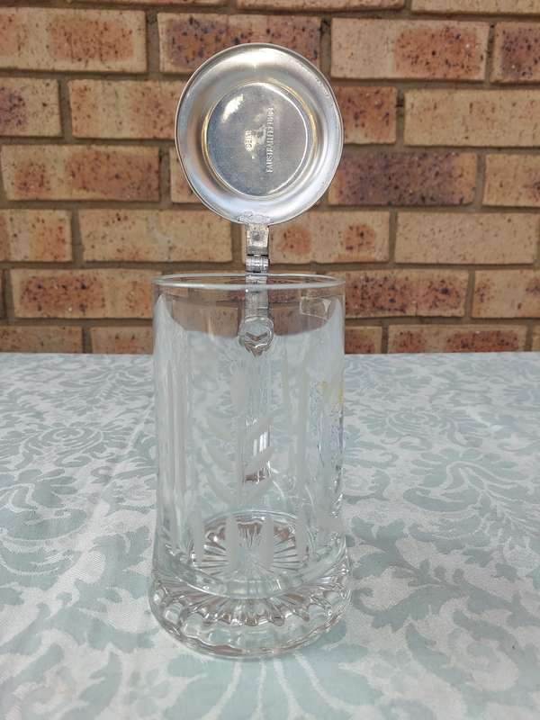 A GERMAN BEER STEIN IN MINT CONDITION SOLD AS IS R750