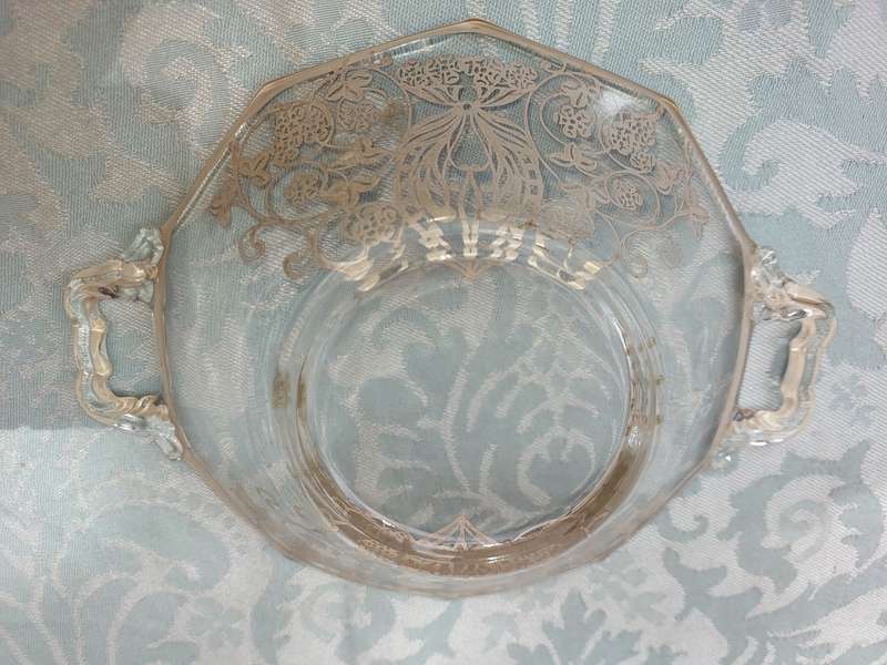 A VINTAGE LEAD INLAY SERVING BOWL SOLD AS IS