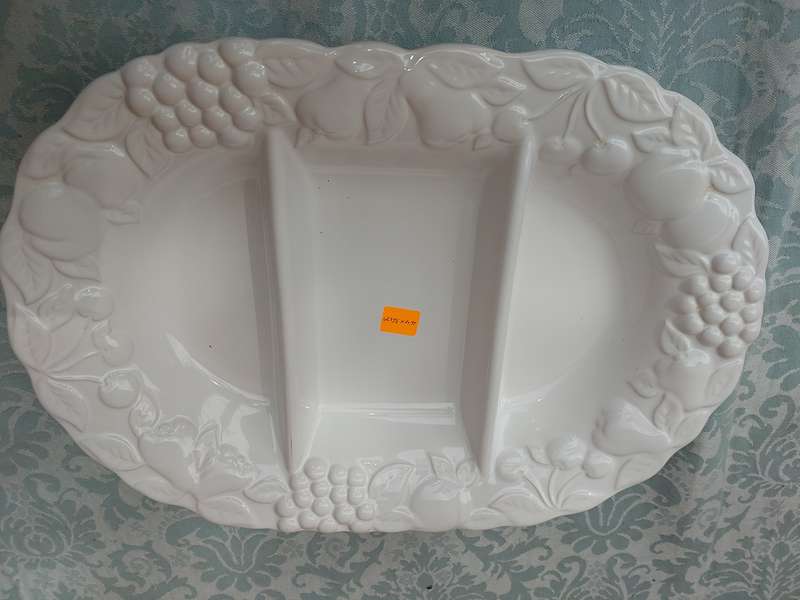 A THREE DIVISION ART DECOR PORCELAIN SERVING PLATTER SOLD AS IS