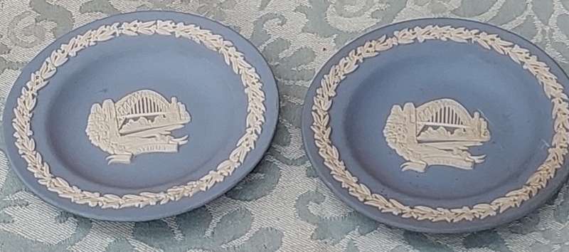 TWO VINTAGE WEDGEWOOD PLATES SOLD AS IS