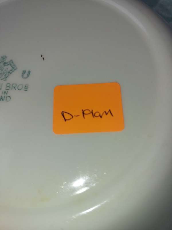 A VINTAGE COLLECTION JOHNSSON BROS CROCKERY SOLD AS IS