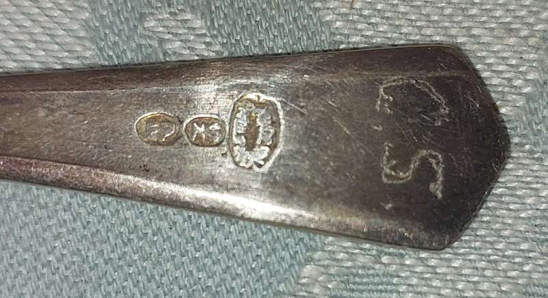 A VINTAGE SET OF DESERT FORKS EPNS SOLD AS IS