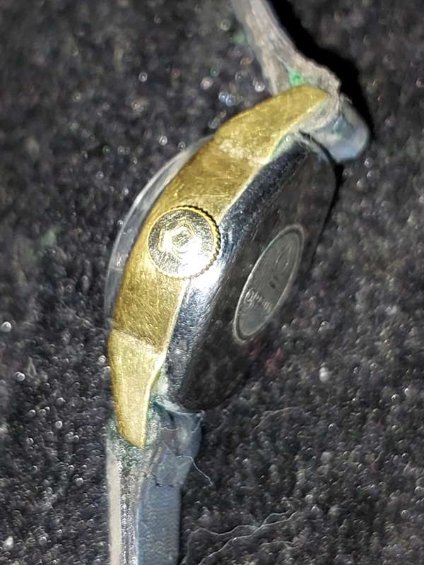 A VINTAGE ORFINA SWISS MADE LADIES WATCH SOLD AS IS NOT TESTED