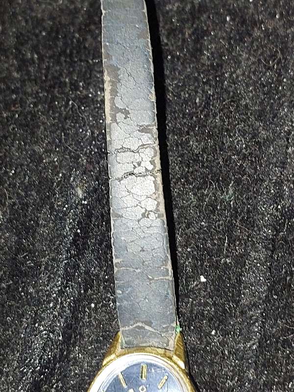 A VINTAGE ORFINA SWISS MADE LADIES WATCH SOLD AS IS NOT TESTED