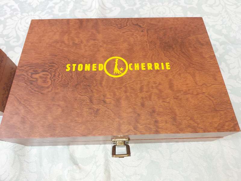 A JOBLOT COLLECTION OF WOODEN CARVED JEWELRY BOXES SOLD AS IS