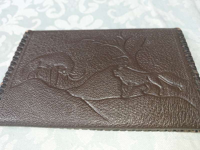 A JOBLOT COLLECTION CLUTCH BAGS AND PURSES SOLD AS IS R450