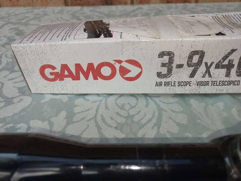 A USED GAMMO 3-9X40 W1PM AIR RIFLE SCOPE WITH OUT THE BRACKET FOR MOUNTING SOLD AS IS