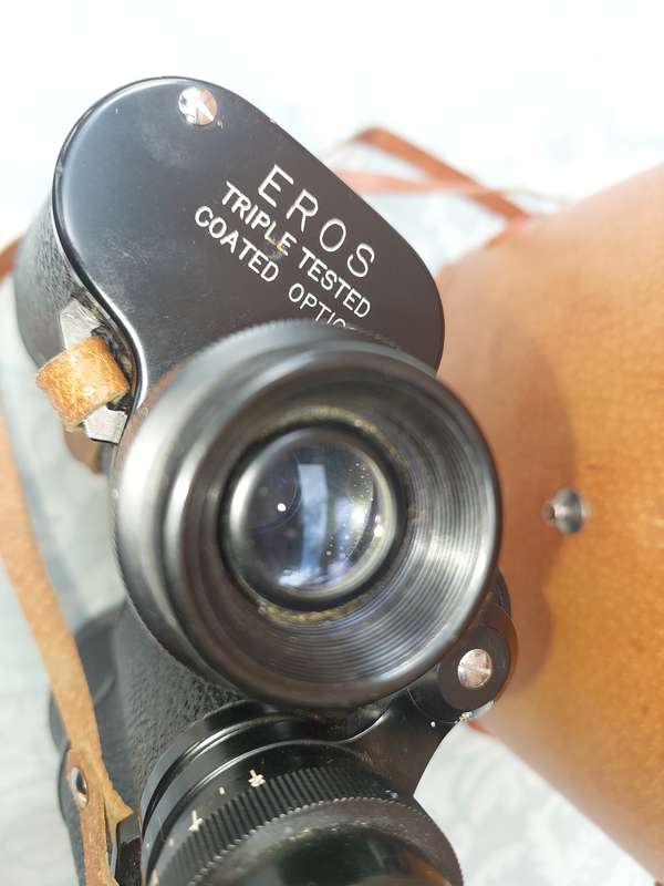 A VINTAGE ROS TRIPLE COATED TESTED OIOTIC 10X 50 BINOCULARS SOLD AS IS