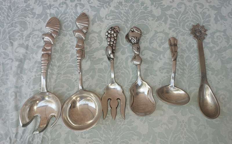 THREE SETS OF CAROL BOYES STYLE ALLOY SALAD LADLES SOLD AS IS