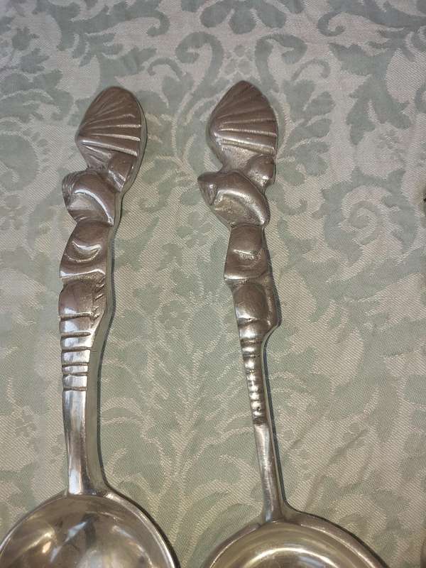 THREE SETS OF CAROL BOYES STYLE ALLOY SALAD LADLES SOLD AS IS
