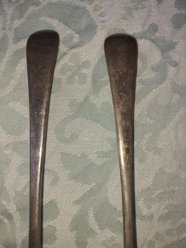 A VINTAGE SET OF 4 EPNS MADE IN ENGLAND TABLE SPOONS SOLD AS IS