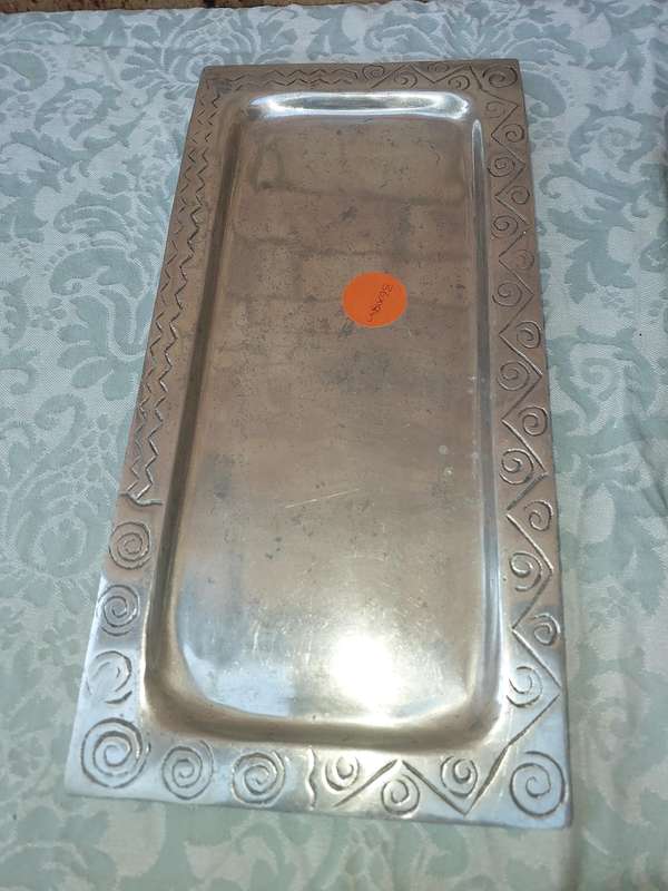 A VINTAGE COLLECTION ART DECOR PEWTHAL PLATTERS SOLD AS IS