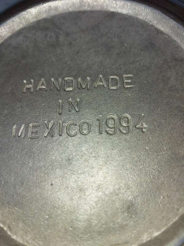 A VINTAGE PEWTER ART DECOR SERVING BOWL MADE IN MEXICO 1994 SOLD AS IS