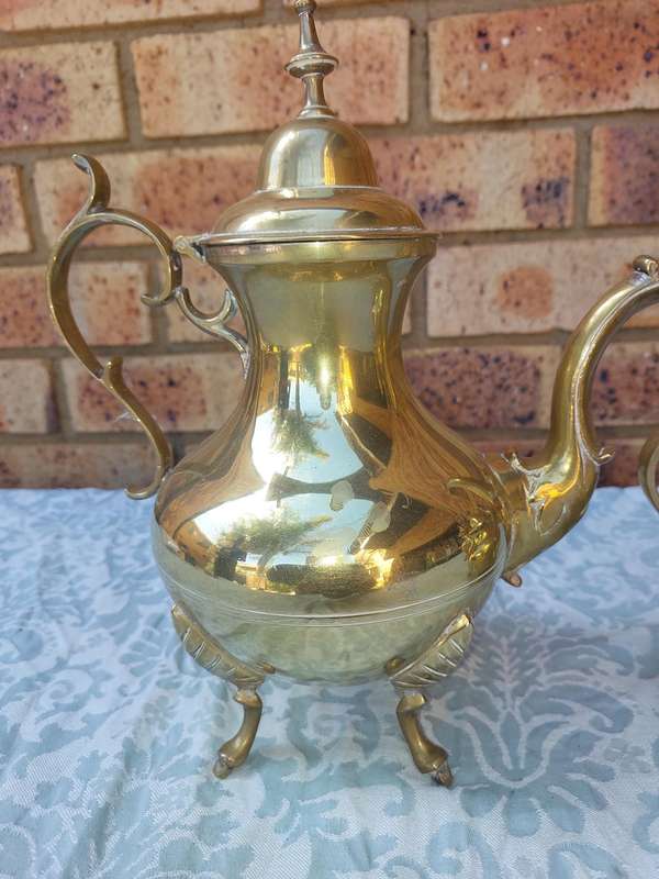 A SOLID VINTAGE BRASS TEA OR COFFEE SET HAND MADE SOLD AS IS