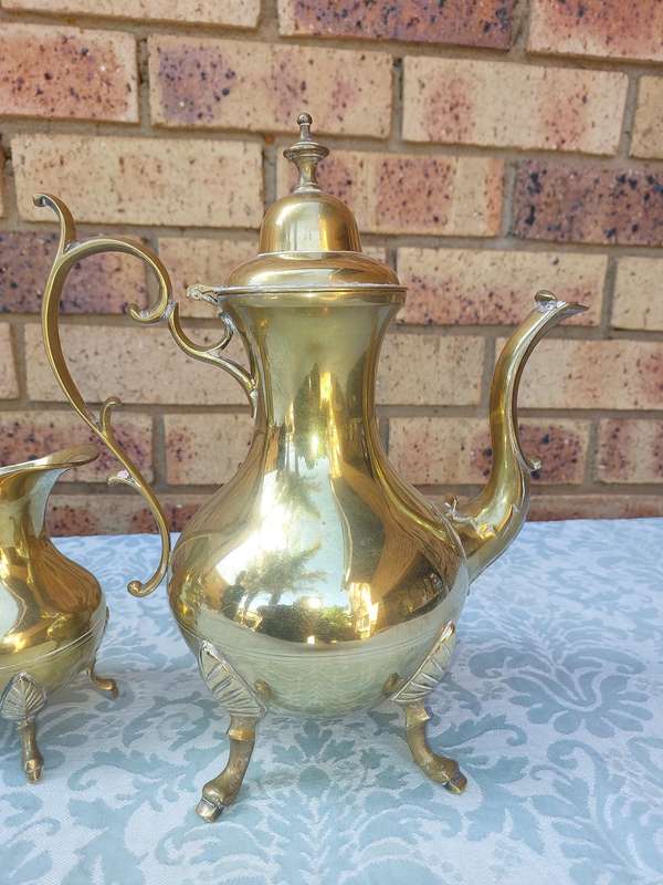 A SOLID VINTAGE BRASS TEA OR COFFEE SET HAND MADE SOLD AS IS