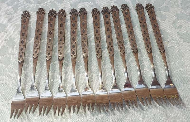 Vintage Northland Japan Stainless Steel Ornate Pattern Decorative Flatware Set FORKS  sold as is
