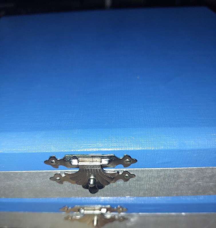 A VINTAGE 24 PIECE SAVOY STAINLESS STEEL STEAK KNIFE AND FORK SET IN ITS ORIGINAL BOX SOLD AS IS