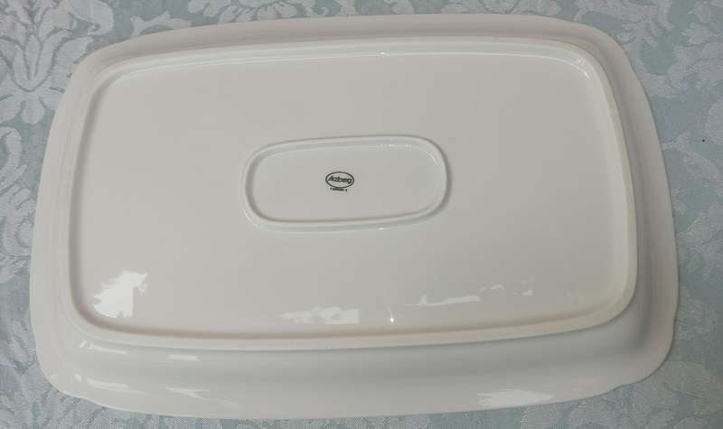 AN ARTZBERG GERMANY RECTANGULAR PORCELAIN PLATTER SOLD AS IS
