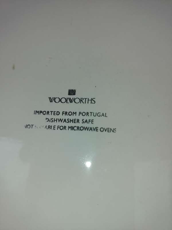 AN ART DECOR FRUIT SERVING PLATTER PORCELAIN MADE ON PORTUGAL FOR WOOLWORTHS SOLD AS IS