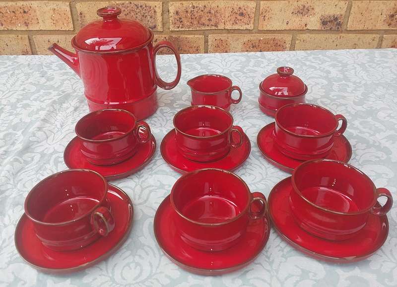 AN ART DECOR VINTAGE RED COFFEE SET 15 PIECE BY CERAMICA  D'ARTE ITALY