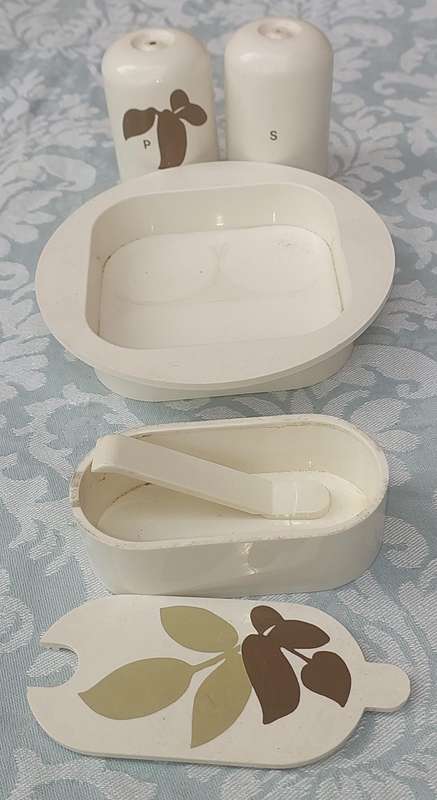 AN ART DECOR MUSTARD , SALT AND PEPPER SET SOLD AS IS