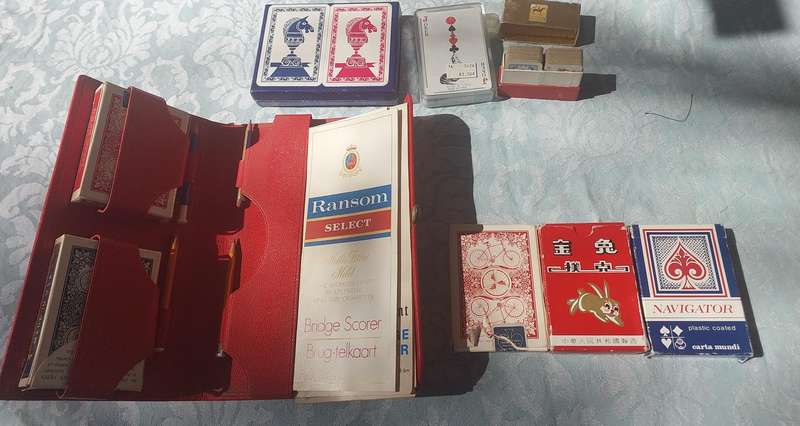 A VINTAGE COLLECTION PLAYING CARDS SETS SOLD AS IS